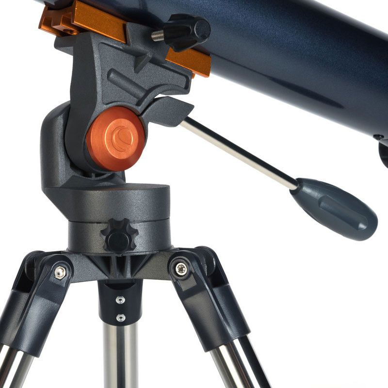 Celestron Astromaster 70 stjernekikkert inkl. smartphone adapter og månefilter